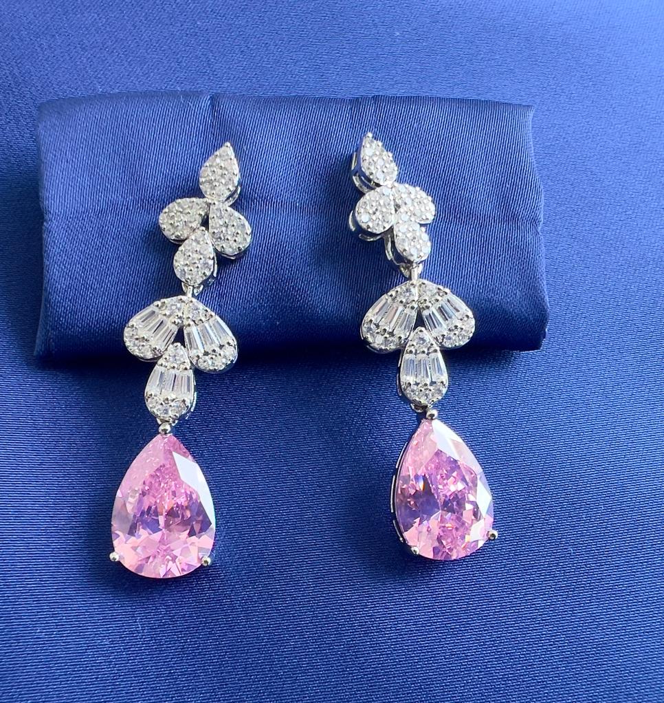 Delicate Necklace Set for Women with Pink Zircon