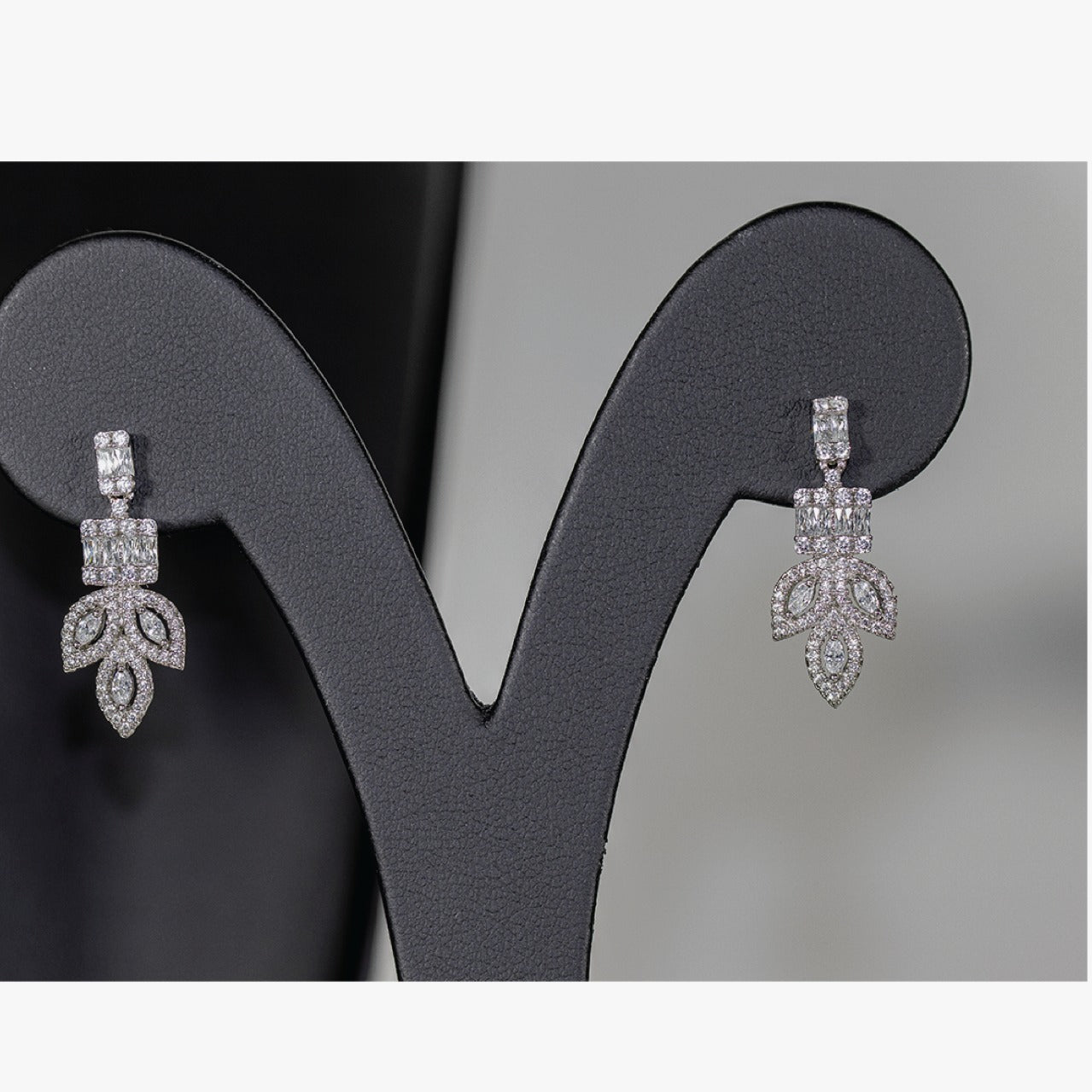 Luxury Bee Vibrant Necklace Set for Women- Daily-Office-Party Wear Jewelry Set - Luxury Bee